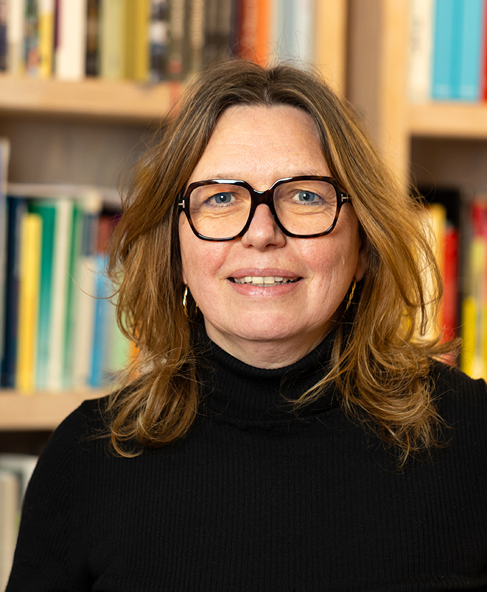 Christine Loth