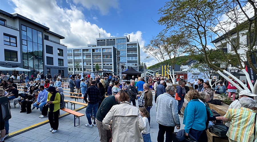 Projektbild Er&ouml;ffnung des neuen Rathausquartiers in Neunkirchen
